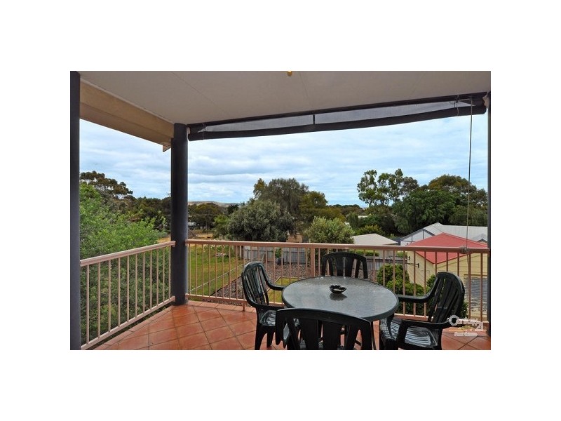 18 Broadbeach Drive, Carrickalinga SA 5204