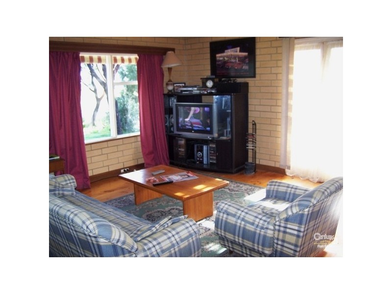 17 Carrickalinga Road, Normanville SA 5204