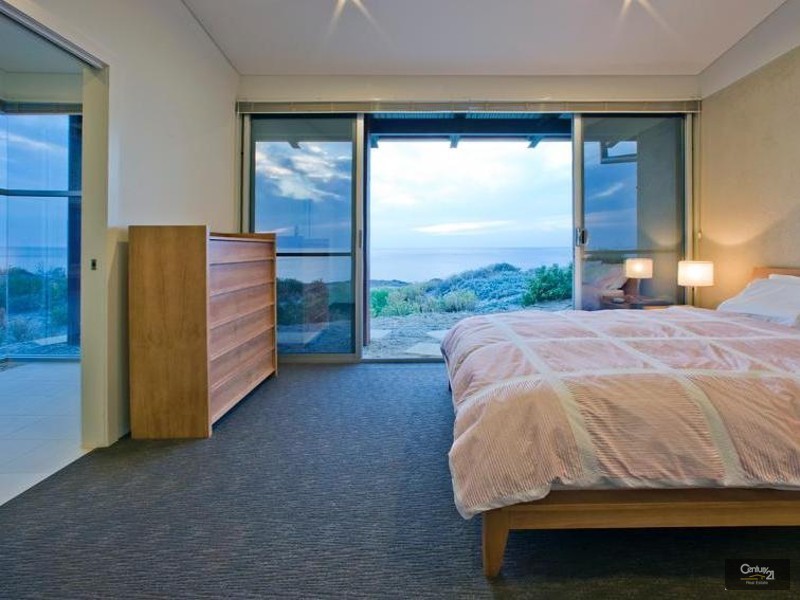 18 Lady Bay Road, Normanville SA 5204