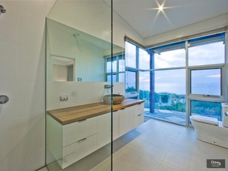 18 Lady Bay Road, Normanville SA 5204