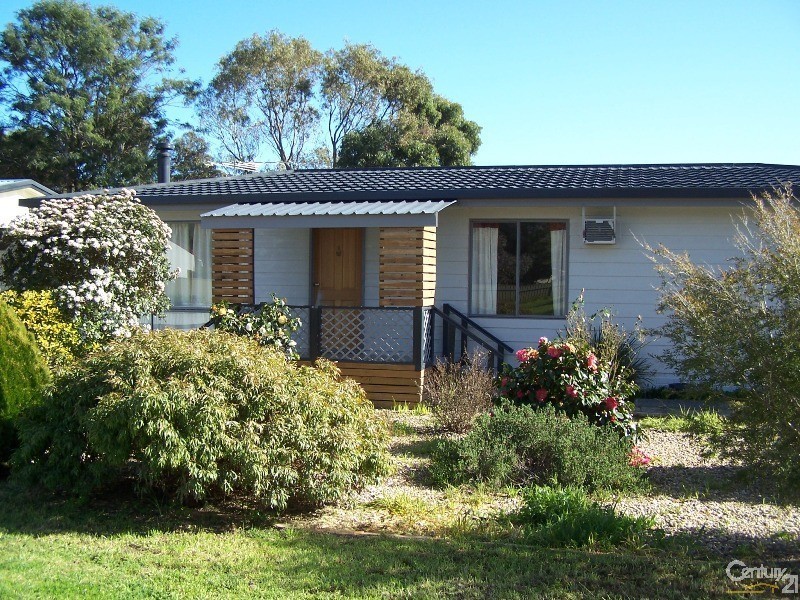 11 Malakoff Street, Yankalilla SA 5203