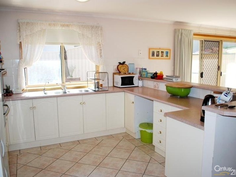 5 Clarke Street, Normanville SA 5204