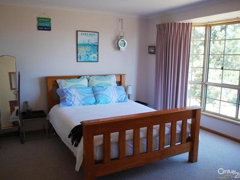 5 Clarke Street, Normanville SA 5204