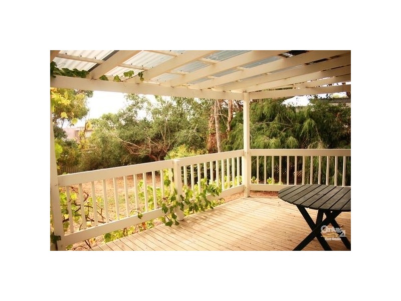 16 Elizabeth Crescent, Carrickalinga SA 5204