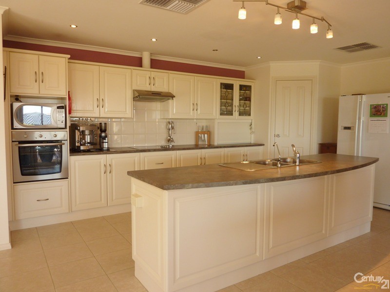 12 Merino Avenue, Carrickalinga SA 5204