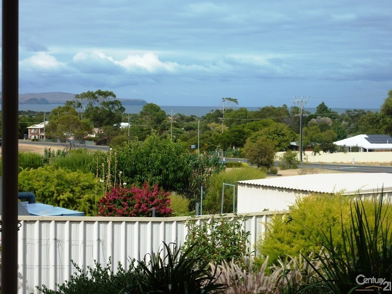 12 Merino Avenue, Carrickalinga SA 5204