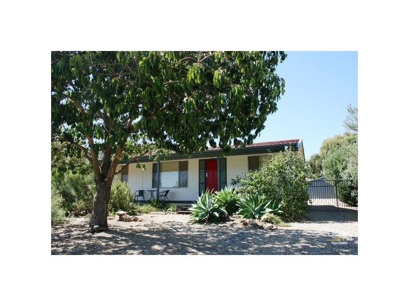24 Taronga Crescent, Carrickalinga SA 5204