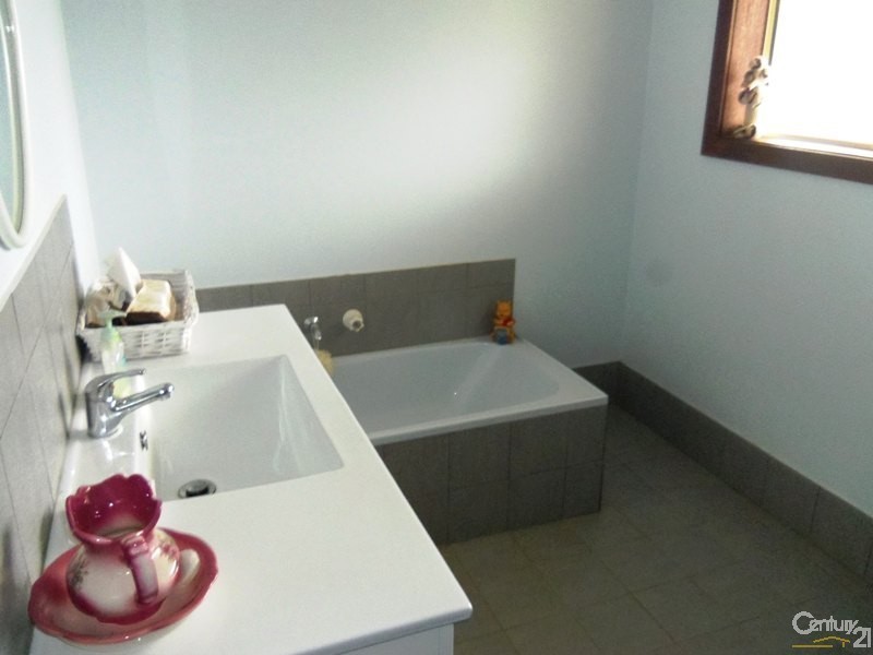 8 Banksia Court, Normanville SA 5204