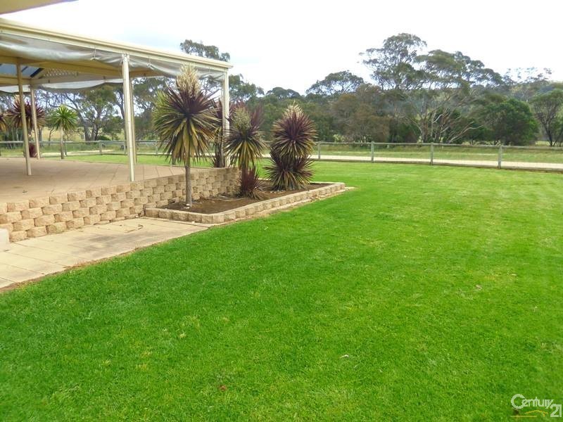 5885 Main South Road, Wattle Flat SA 5203