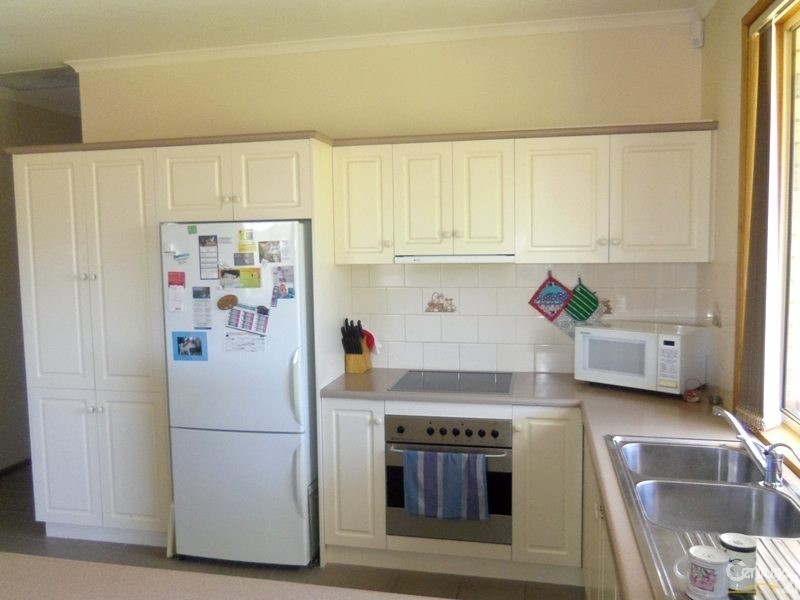 72 Matthew Flinders Drive, Encounter Bay SA 5211