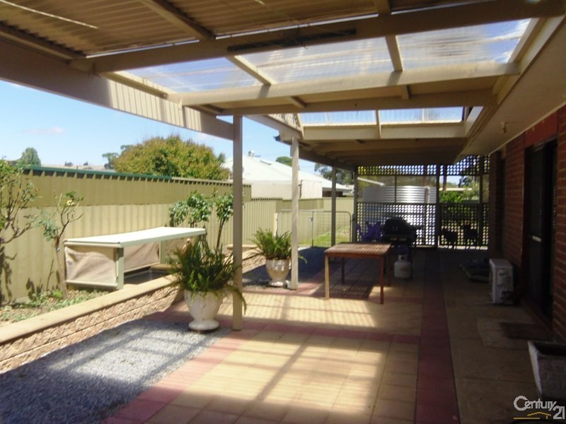 7 Glebe Avenue, Yankalilla SA 5203