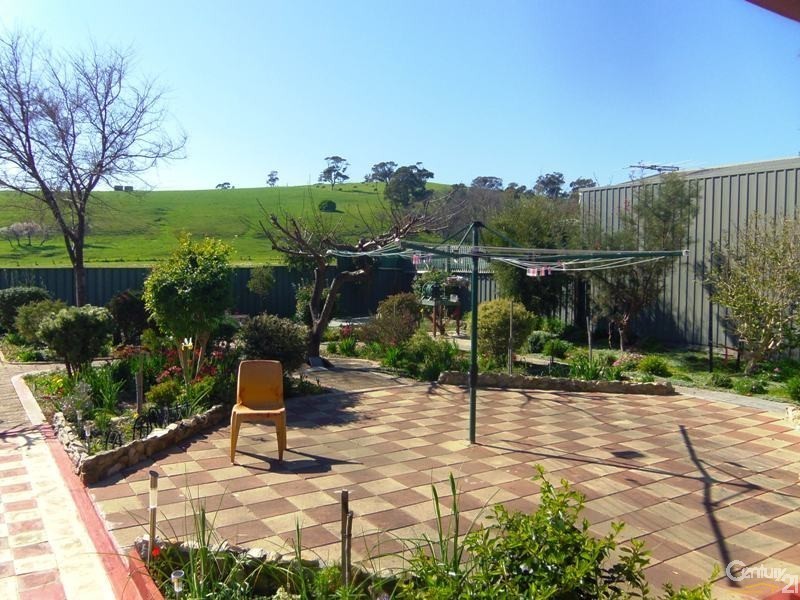 27 Main Street, Yankalilla SA 5203