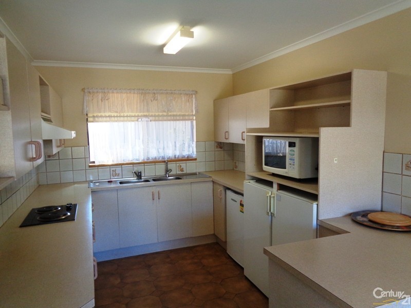 1/8 Mary Avenue, Normanville SA 5204