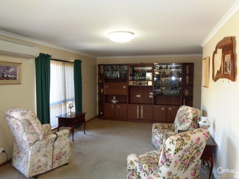 1/8 Mary Avenue, Normanville SA 5204