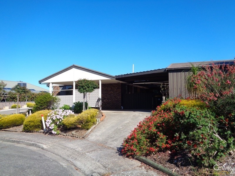 1/8 Mary Avenue, Normanville SA 5204