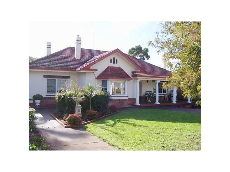 30 CEDAR AVENUE, Woodville South SA 5011