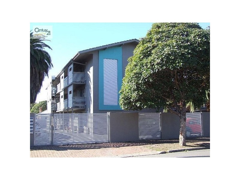 2/6 PINE AVENUE, Glenelg North SA 5045