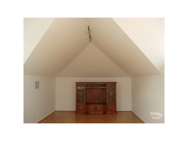 4 MOORE STREET, Birkenhead SA 5015