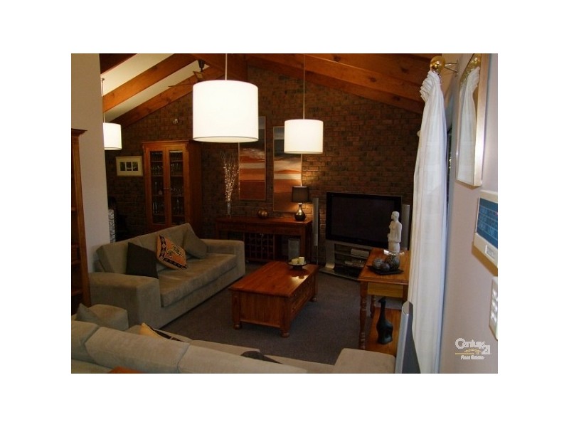 118 BROADMEADOW DRIVE, Flagstaff Hill SA 5159