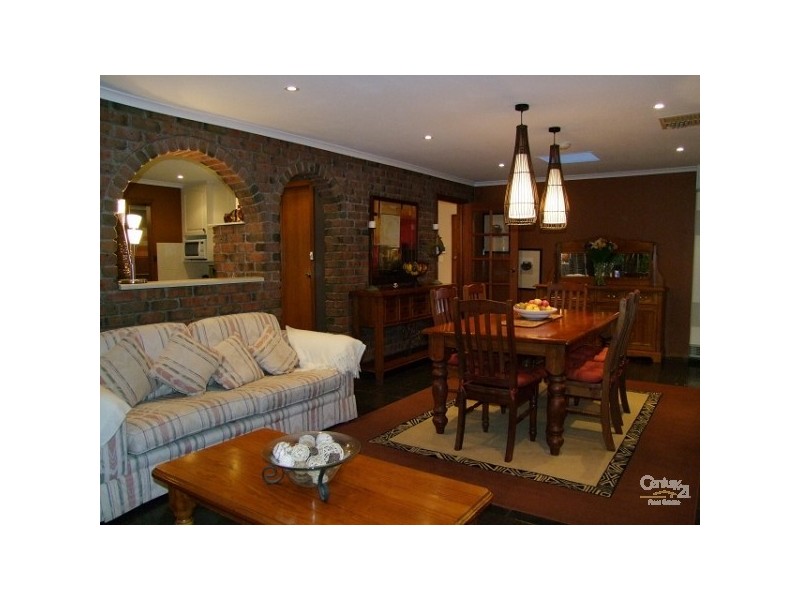 118 BROADMEADOW DRIVE, Flagstaff Hill SA 5159