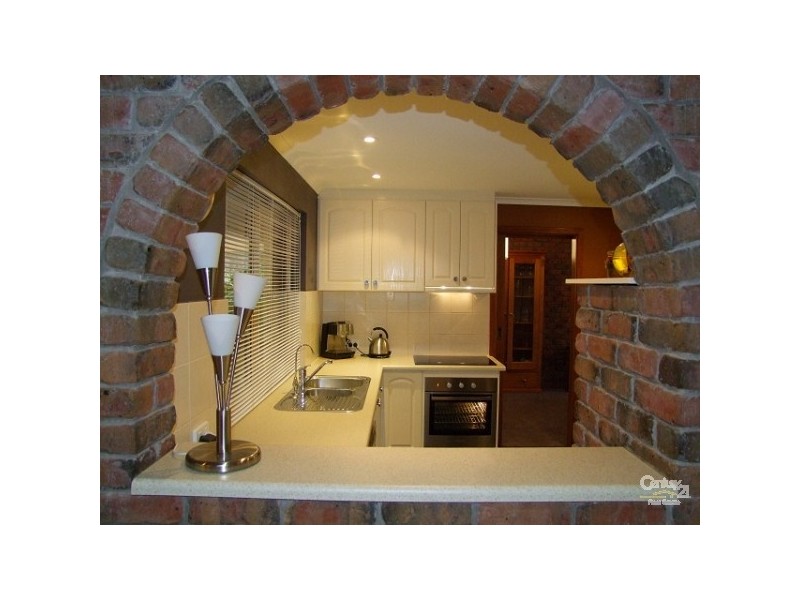 118 BROADMEADOW DRIVE, Flagstaff Hill SA 5159