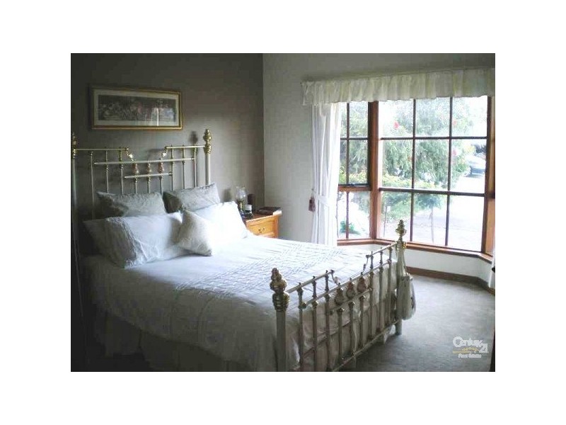 28 GLENTHORN CRESCENT, O’halloran Hill SA 5158