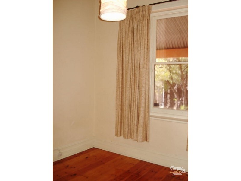 2 VERRAN AVENUE, Hilton SA 5033