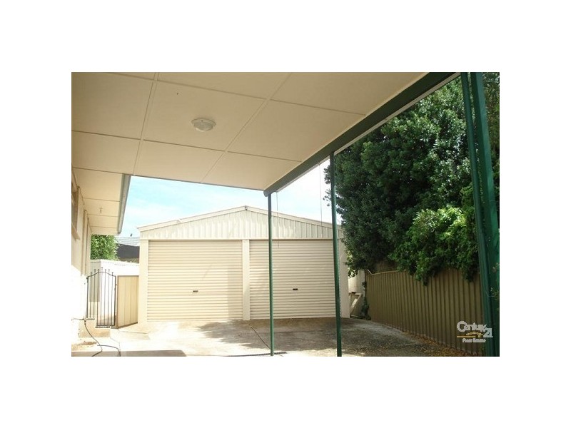 16 OXFORD CRESCENT, Modbury SA 5092