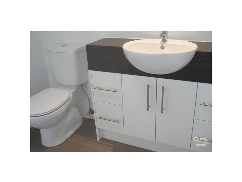 10 CHARLES MATTHEWS CIRCLE, Woodville SA 5011