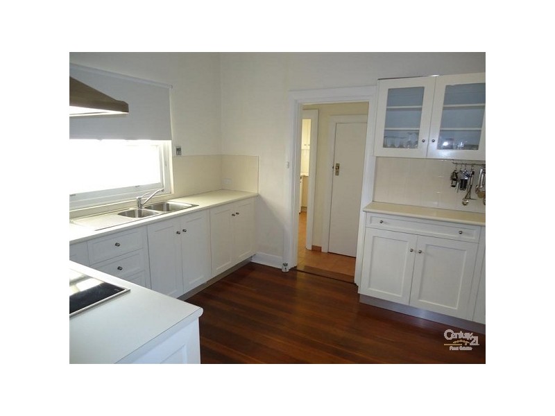 18 WALCOT STREET, Largs Bay SA 5016