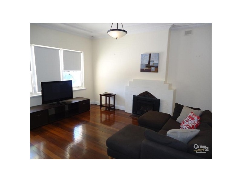 18 WALCOT STREET, Largs Bay SA 5016