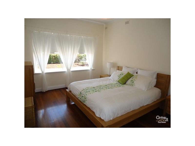 18 WALCOT STREET, Largs Bay SA 5016