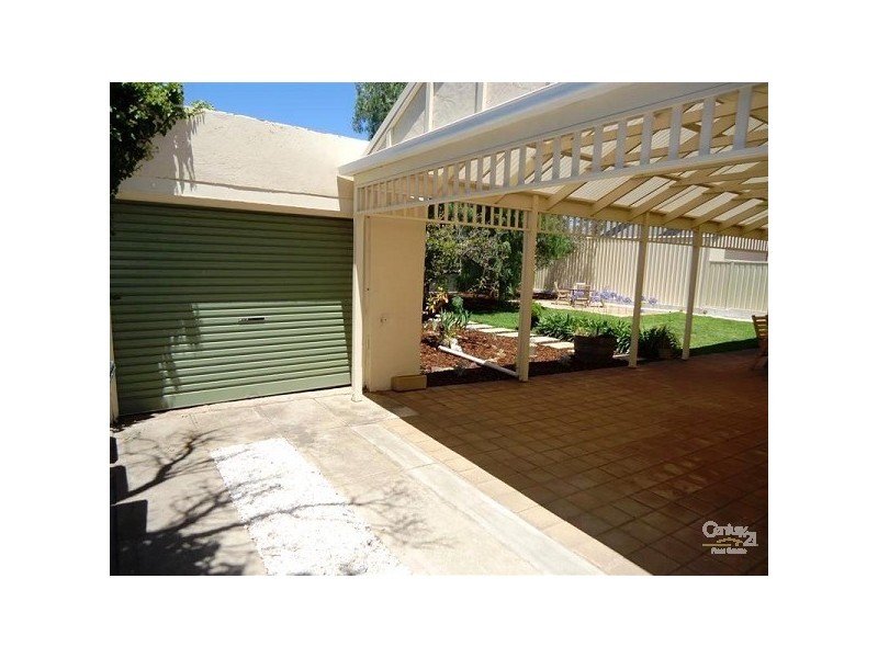 18 WALCOT STREET, Largs Bay SA 5016