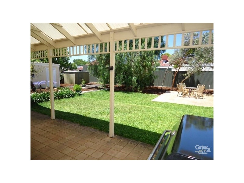 18 WALCOT STREET, Largs Bay SA 5016