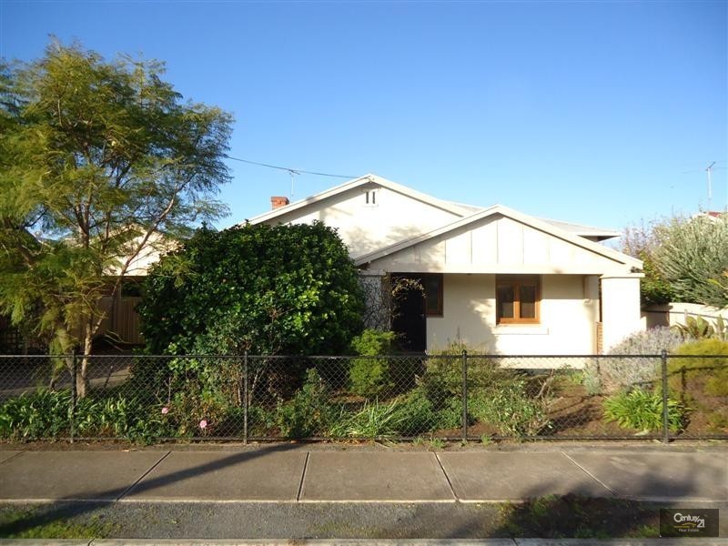 9 Clarence Street, Hilton SA 5033