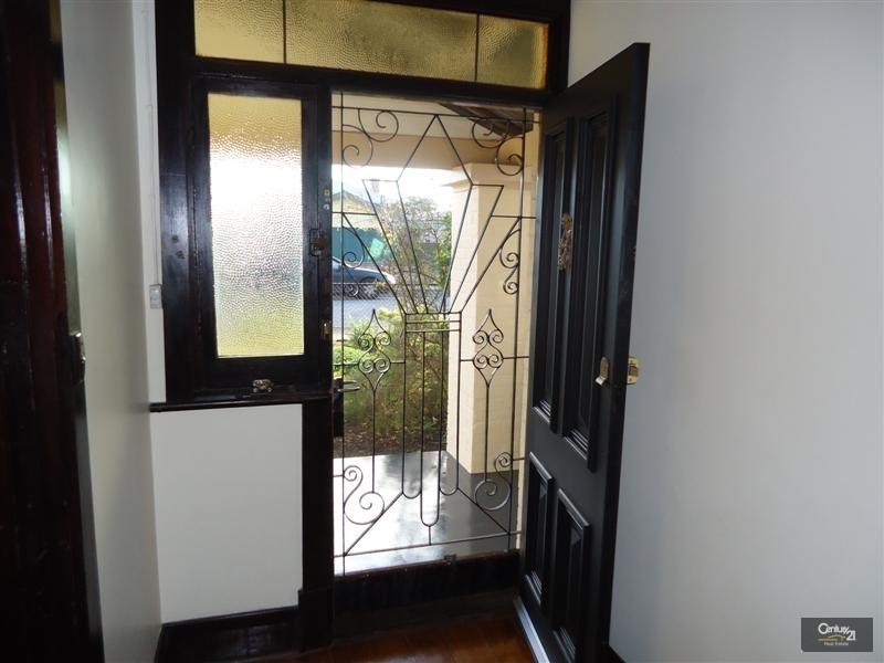 9 Clarence Street, Hilton SA 5033