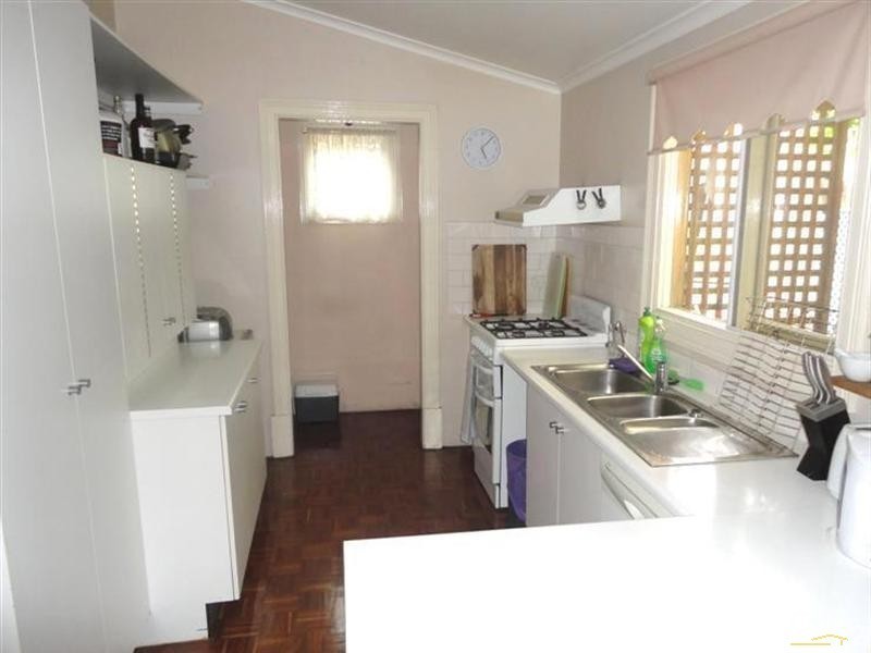 42 Ebor Avenue, Mile End SA 5031