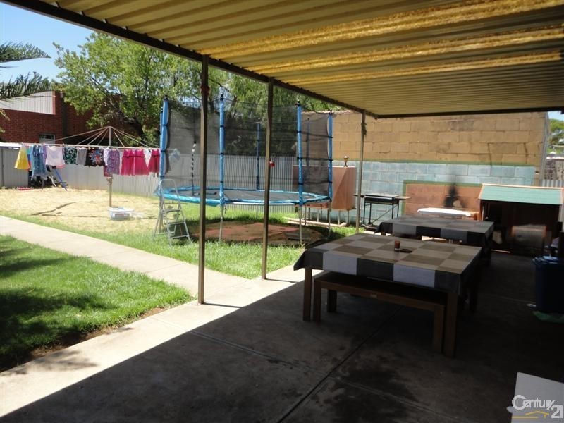 1 Pegler Street, Beverley SA 5009