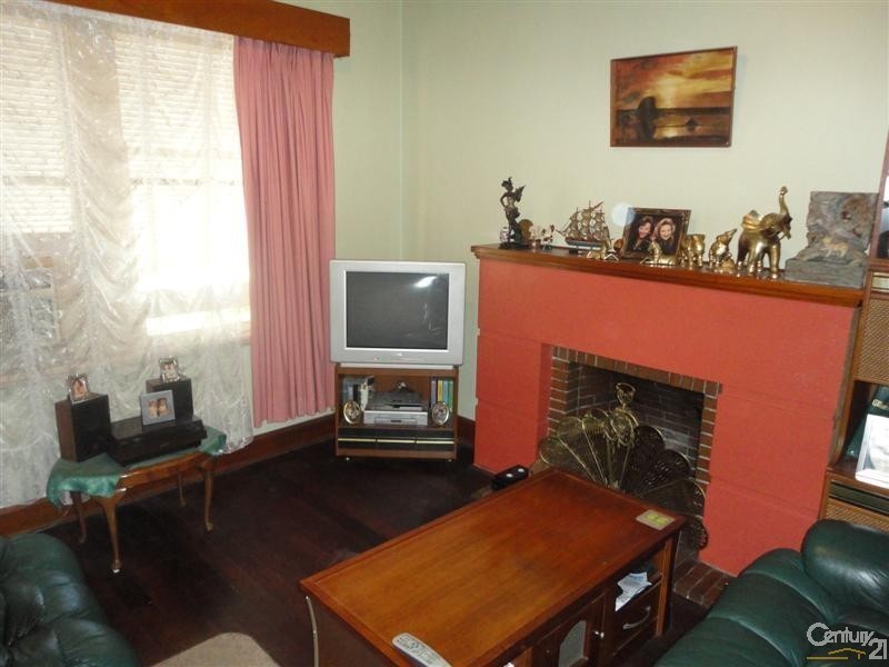 2-2A Grayson Street, Kilkenny SA 5009