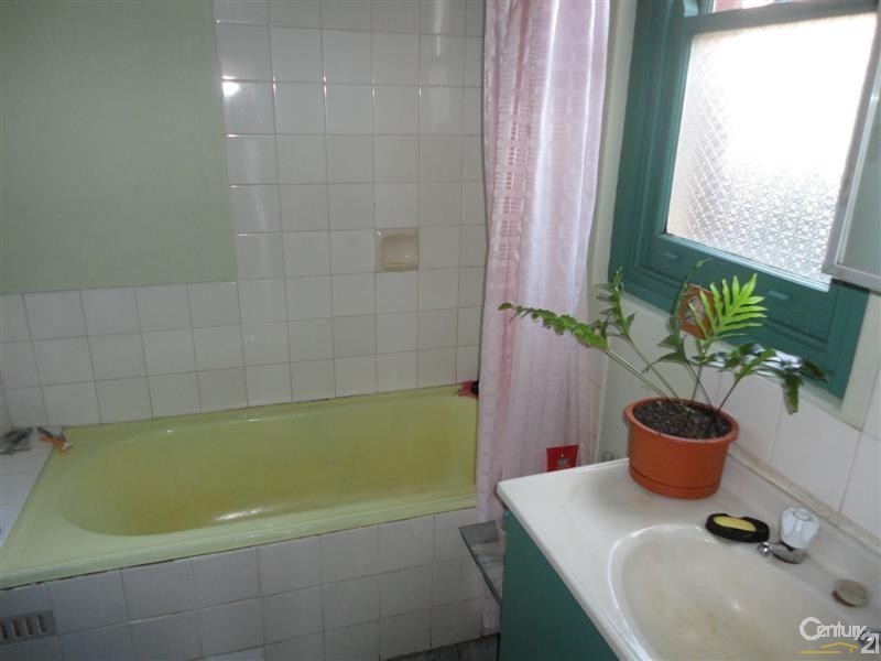 2-2A Grayson Street, Kilkenny SA 5009