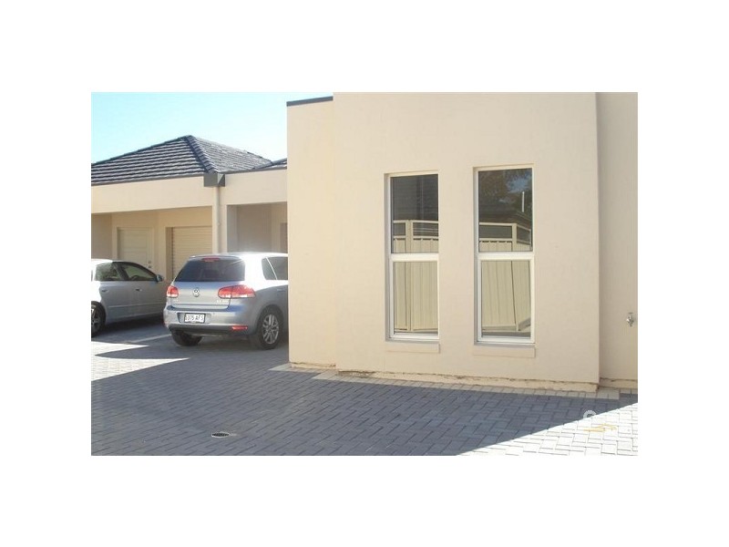 2/16 RUSS STREET, Seaton SA 5023
