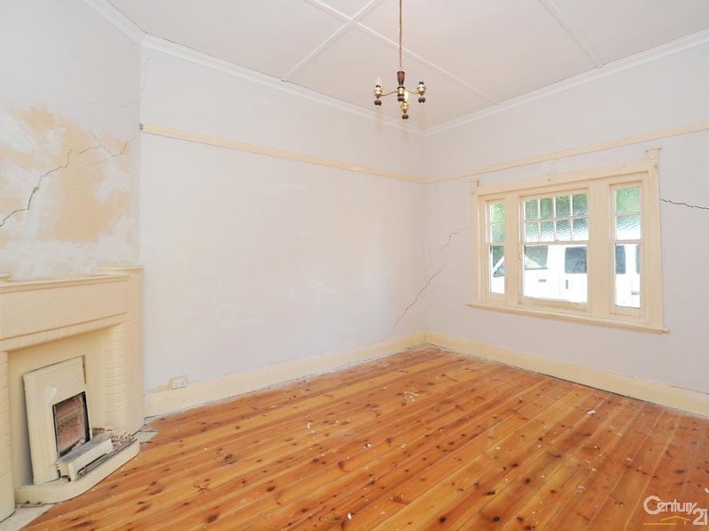 32 Farnham Road, Keswick SA 5035