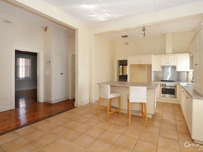 2 Clarence Street, Hilton SA 5033