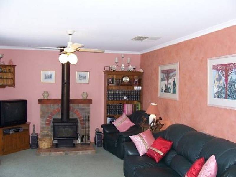 1 Brampton Court, Hallett Cove SA 5158