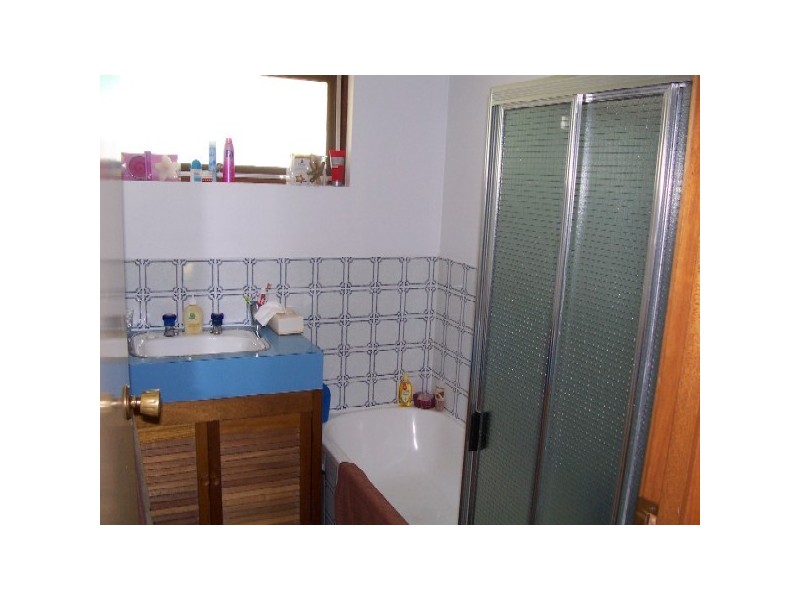 6 Minnipa Drive, Hallett Cove SA 5158