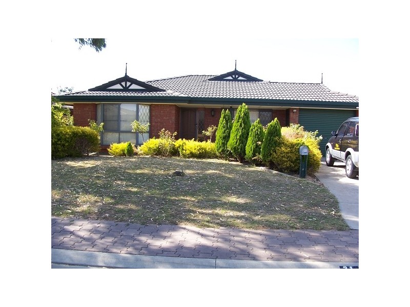 4 Mori Street, Woodcroft SA 5162