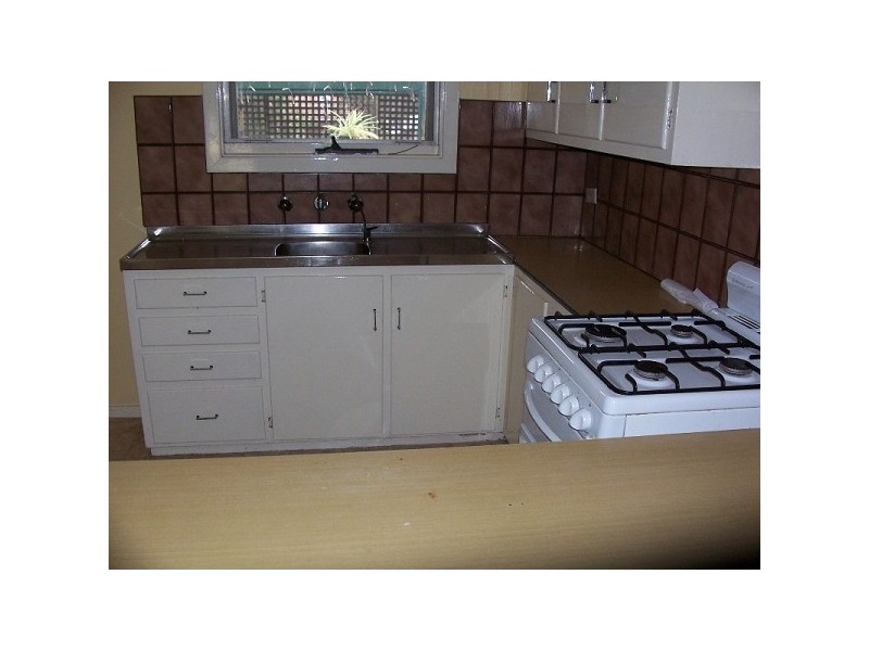 21 Edmund Street, Christie Downs SA 5164