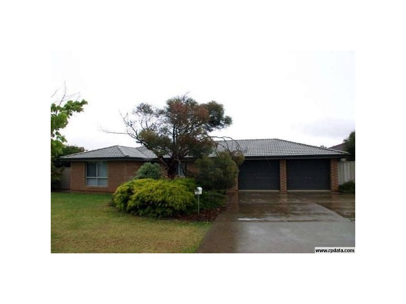 16 Bathbank Crescent, Sheidow Park SA 5158