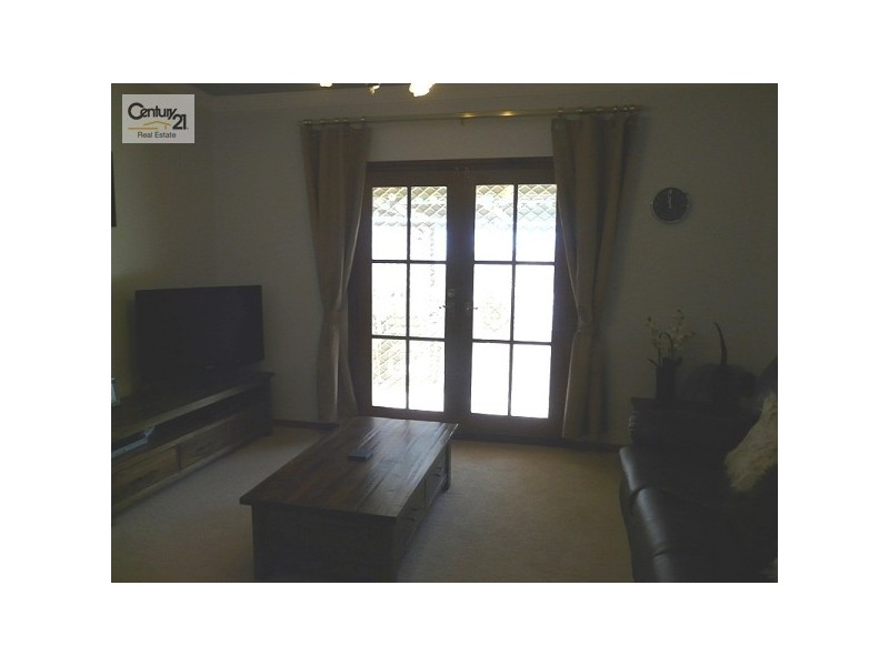 16 Luderitz Close, Hallett Cove SA 5158