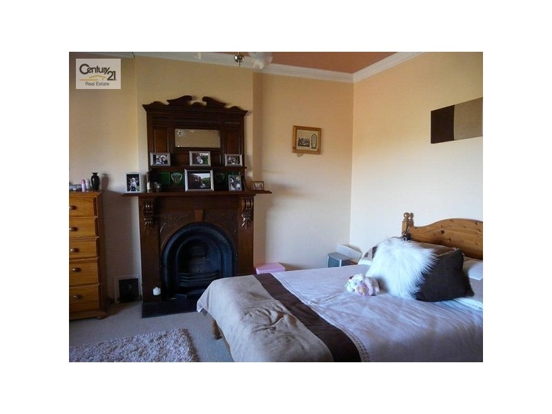 16 Luderitz Close, Hallett Cove SA 5158